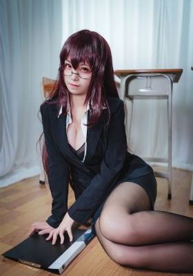 出差强睡年轻女老板2bd