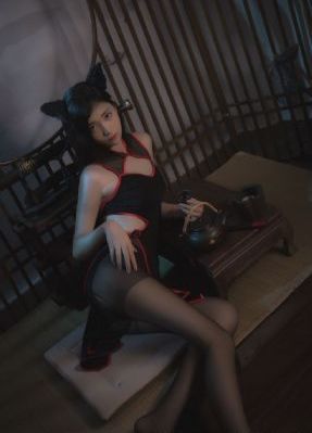 出卖她的肉体